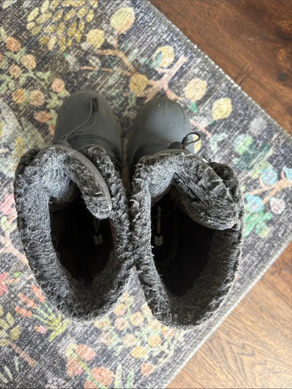 Kids Insulated Gray & Black Winter Snow Boots
